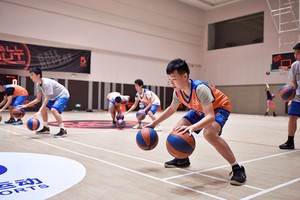 篮球运动员怎样体能训练